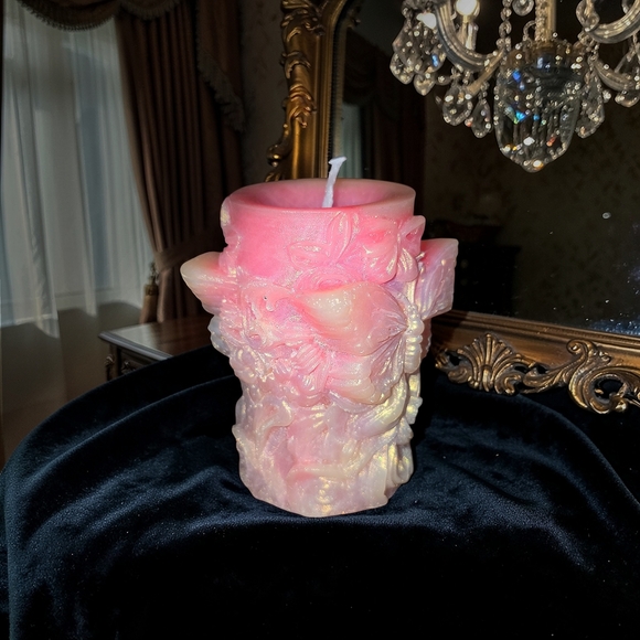 Handmade 100% Beeswax Butterfly Floral Sculpted Candle – Iridescent Pink Decor - Picture 3 of 4